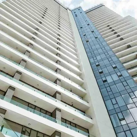 Apartment Secured Lux 1-bedrroom - Gym, Sauna & Parking 193 *